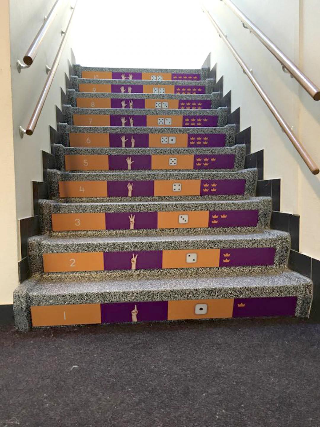 Catharina Amalia Den Haag basisschool catharina amalia trap kleuters kleutertrap tellen trapleren 